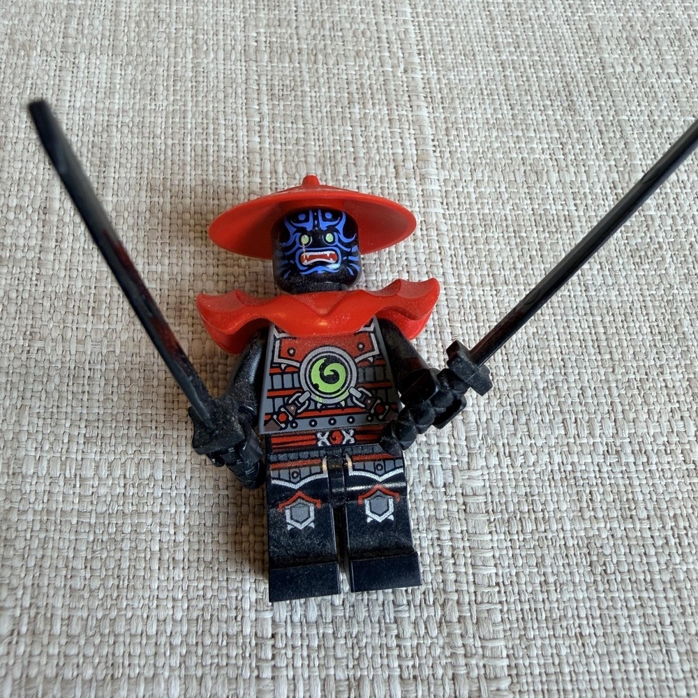 Retired LEGO Ninjago Stone Army Swordsman NJO0077 Minifigure 2013 Dual Katanas